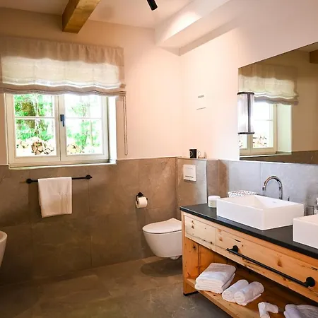 Riedern Suites Apartamento *