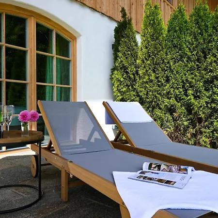 Apartamento Riedern Suites