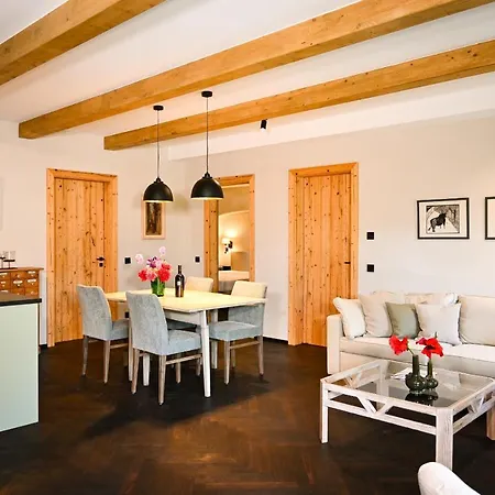 Riedern Suites *